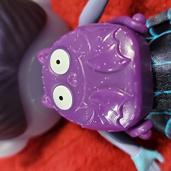 5.5 inch Vampirina Ghoul Girl Doll from Disney - Picture 3 of 5